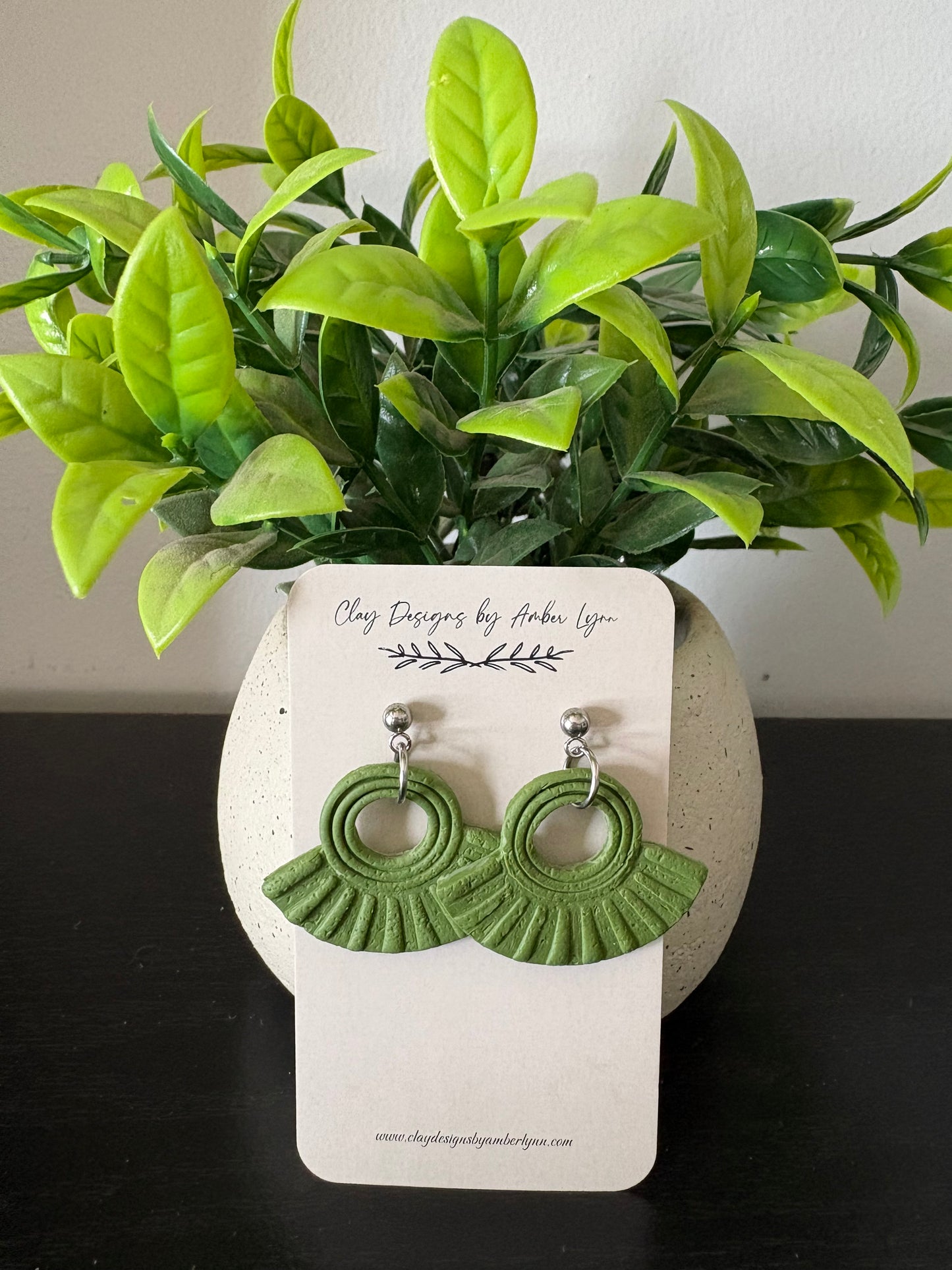 Faux Macrame Fan